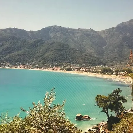 Sea Whisper , Golden Apartment *