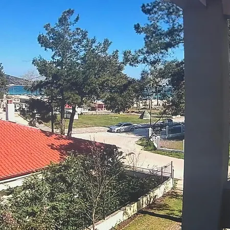 Sea Whisper , Golden Apartment