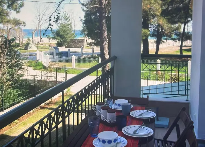 Sea Whisper , Golden * Limenas (Thasos)