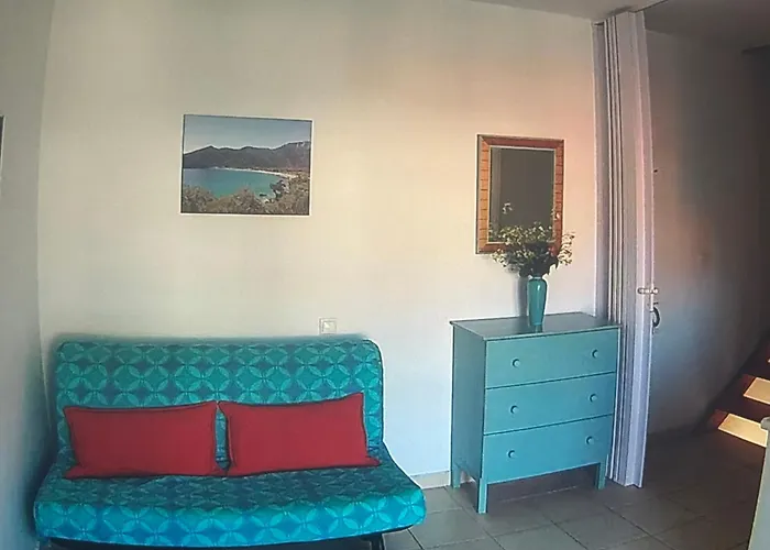 Sea Whisper , Golden Apartament