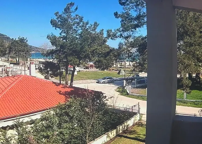 Sea Whisper , Golden Apartament